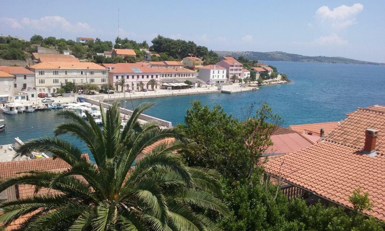 Villa Carmen Sali Exteriör bild
