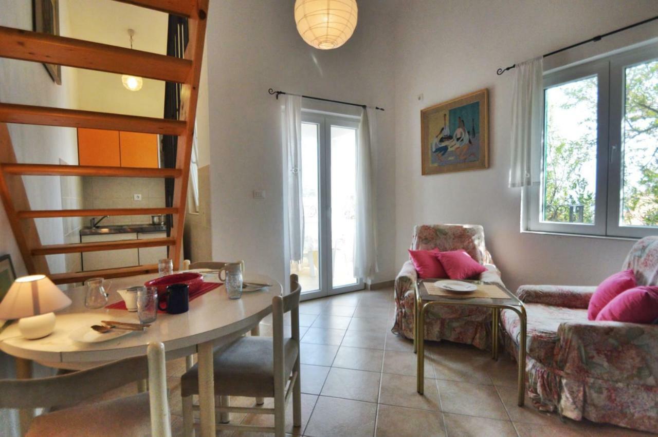 Villa Carmen Sali Exteriör bild
